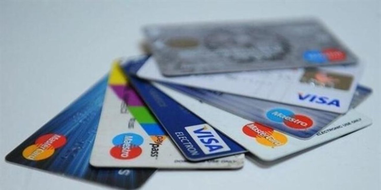 Kredi kartı işlemlerinde faiz oranında büyük artış yapıldı