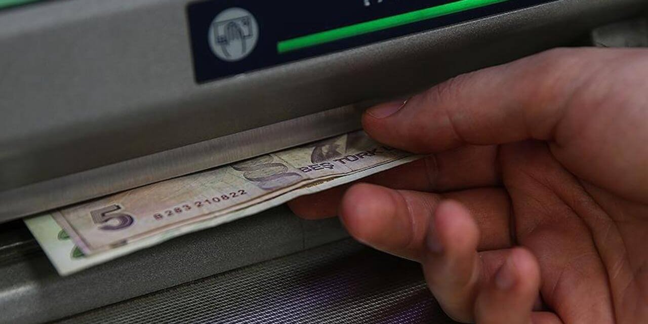 10 ve 20 TL Tedavülden Kalkıyor mu? ATM'lerde Para Çekme Limiti Yükseliyor!